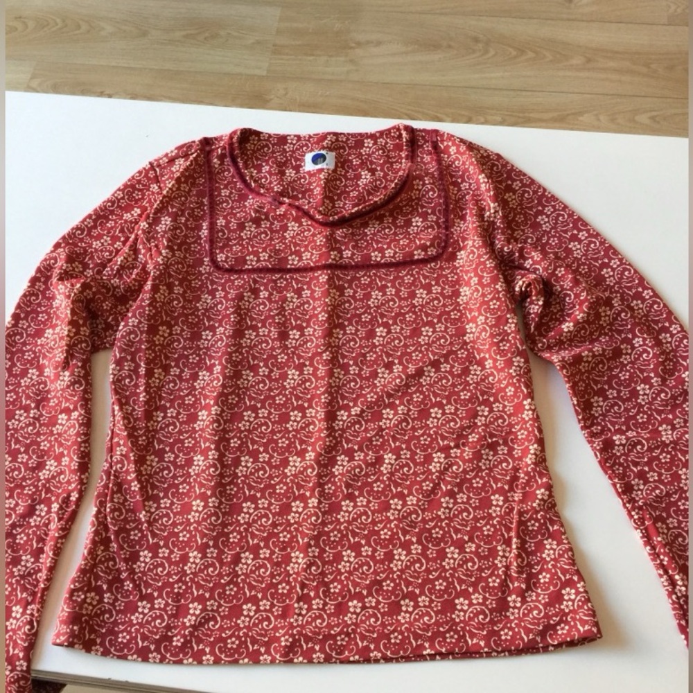 Floral blouse Fit - vintage red & cream long sleeves